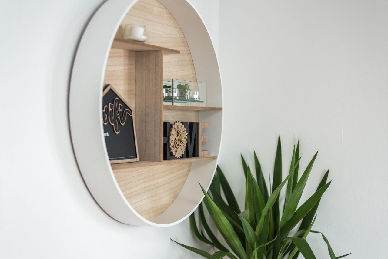 Modern Spacious 3 Bedroom City Centre Apartment - Free Parking - Private Balcony Edinburg Exteriör bild
